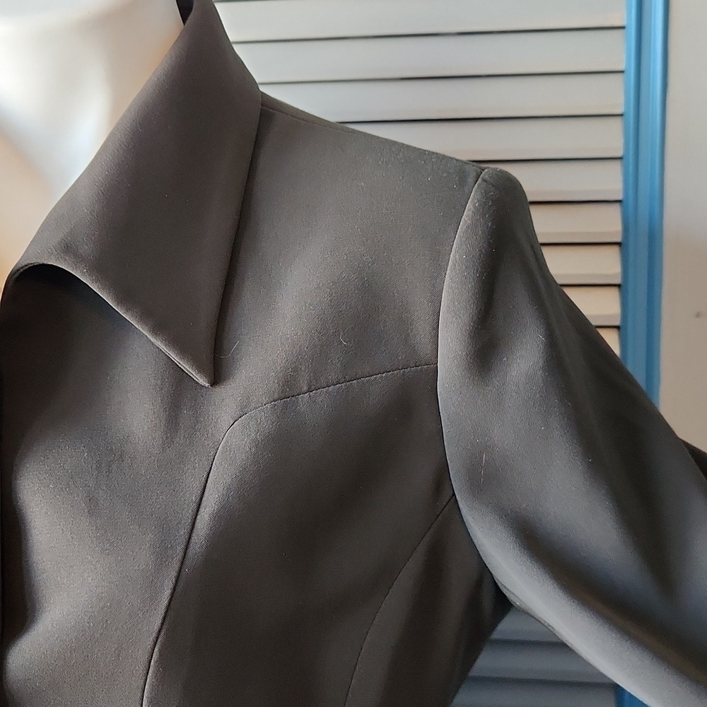 Como Vintage Button-Up Blazer Jacket in Olive Green - Picture 7 of 15